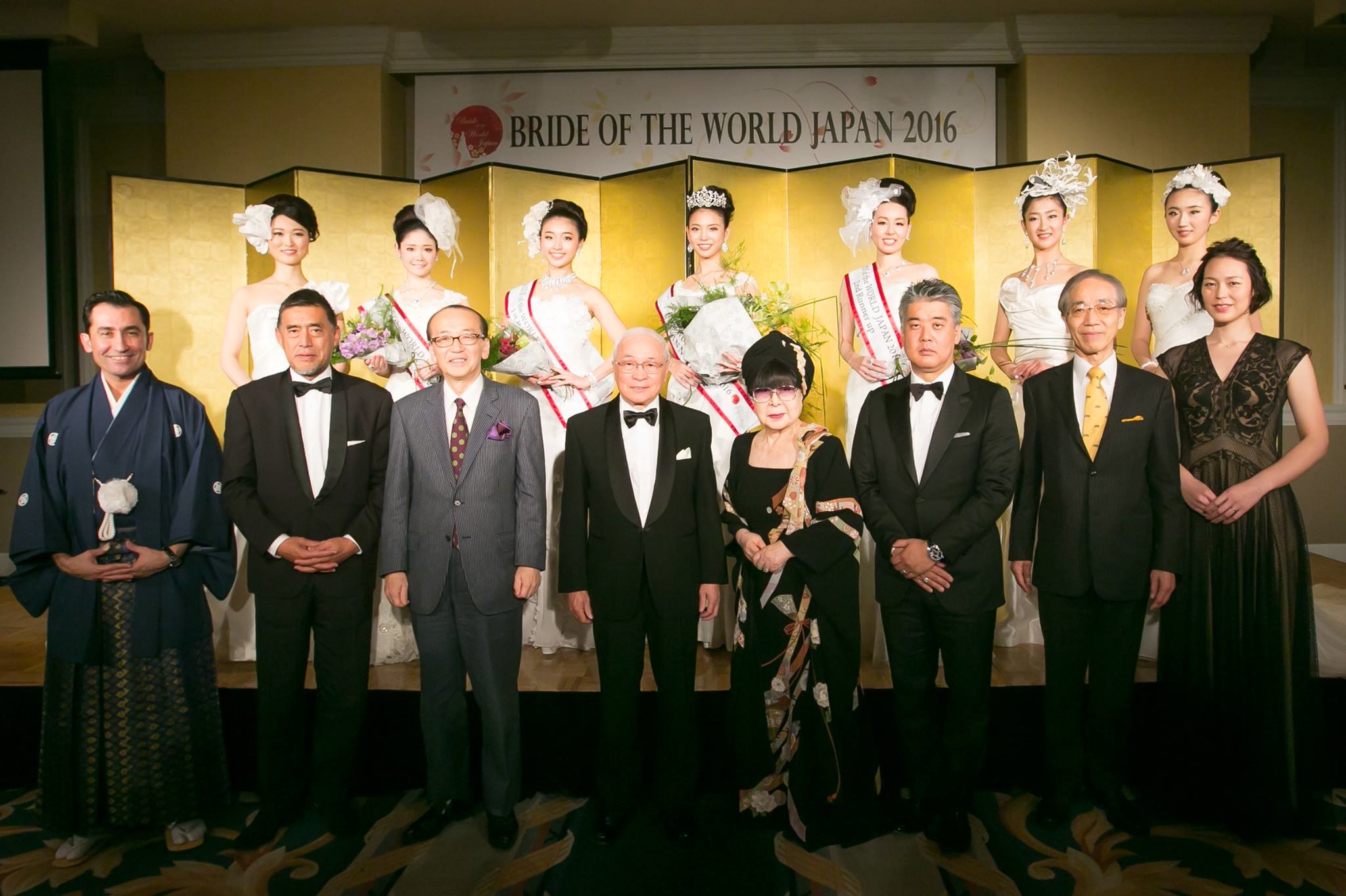Sena with an international judging panel